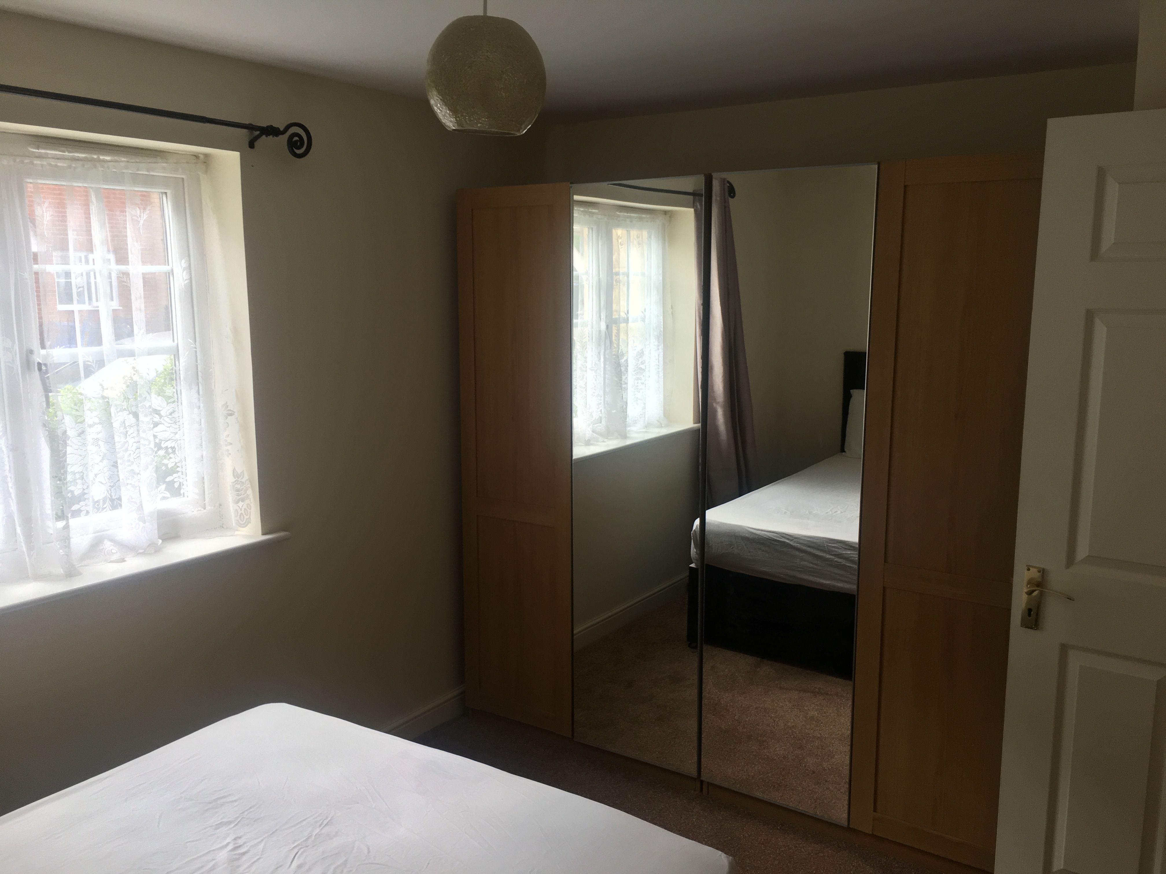 2 Bedrooms Flat, 